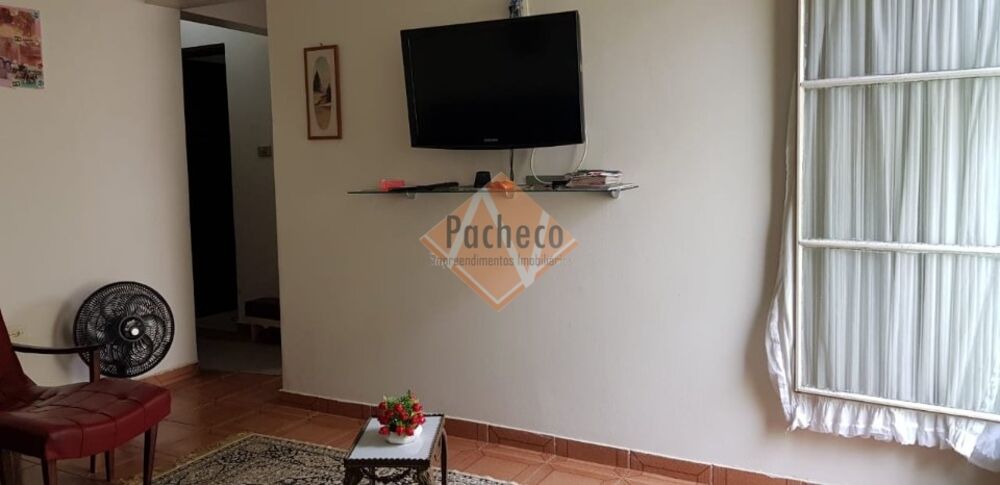 Chácara à venda com 2 quartos, 100m² - Foto 10