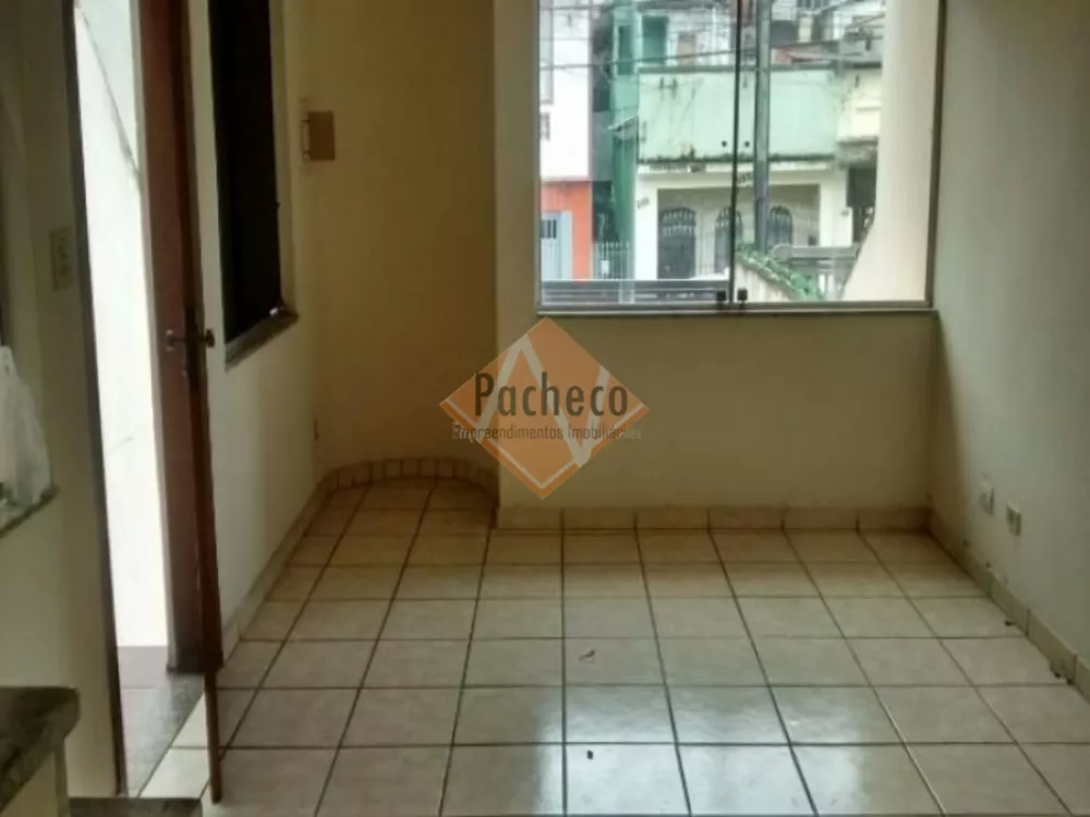 Sobrado à venda com 3 quartos, 90m² - Foto 2