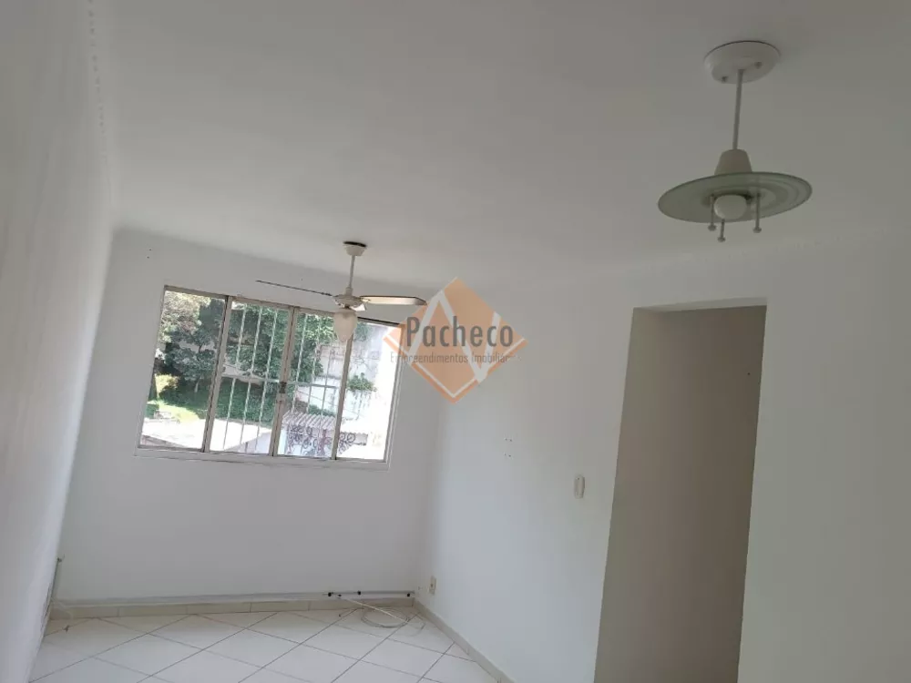 Apartamento à venda com 2 quartos, 49m² - Foto 2