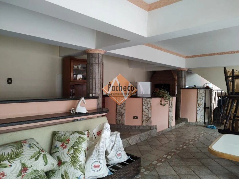 Casa, 5 quartos, 428 m² - Foto 1