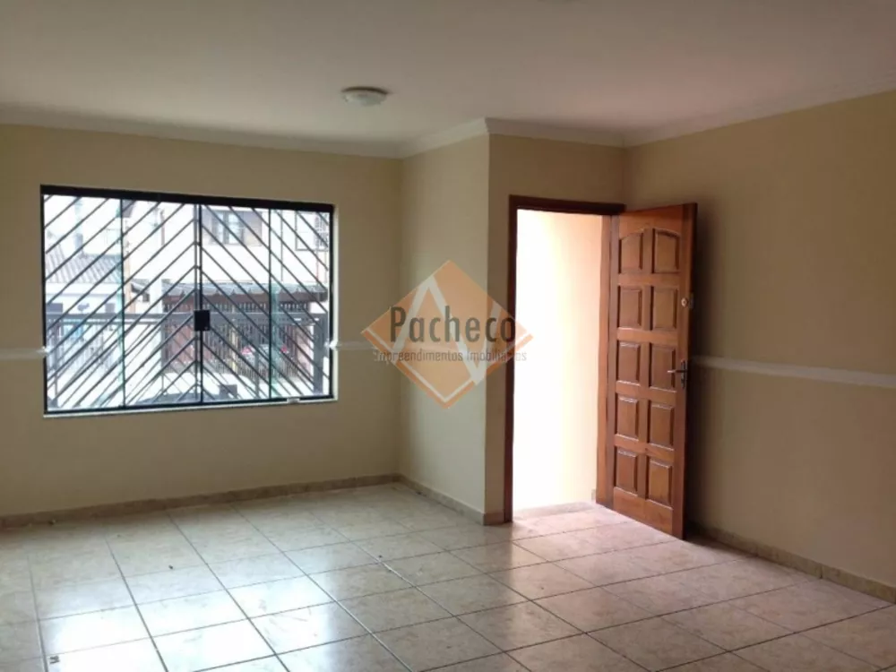 Sobrado à venda com 3 quartos, 125m² - Foto 2