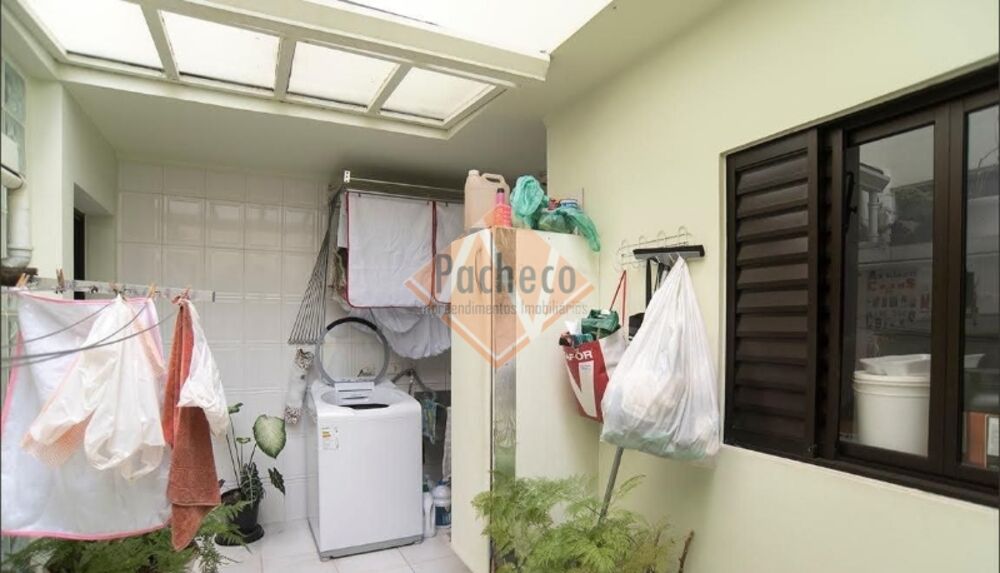 Sobrado, 2 quartos, 200 m² - Foto 1