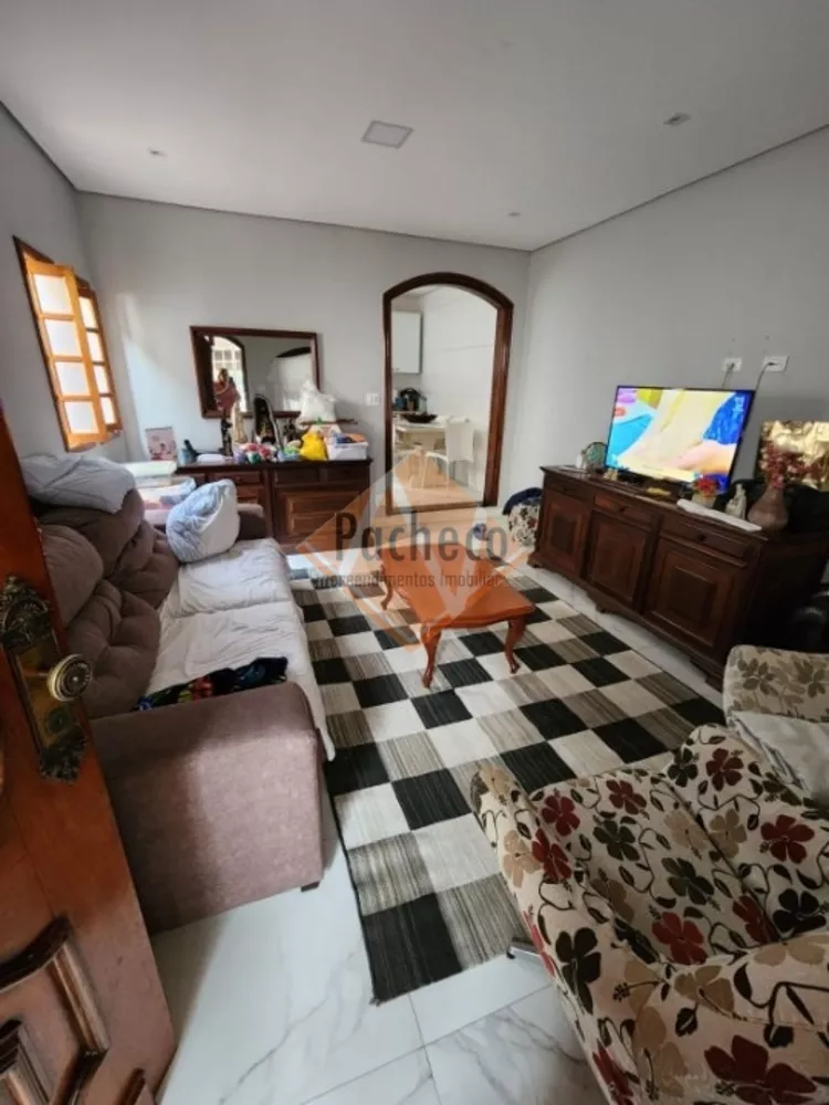 Casa à venda com 2 quartos, 100m² - Foto 4