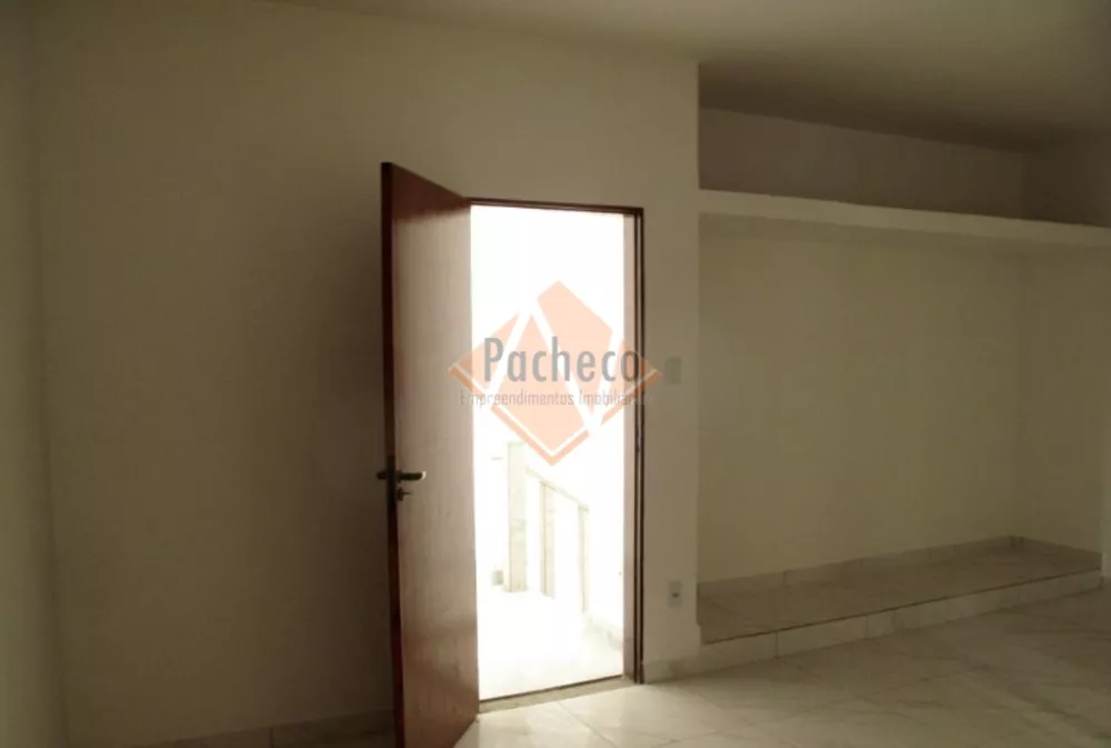 Sobrado à venda e aluguel com 3 quartos, 400m² - Foto 4