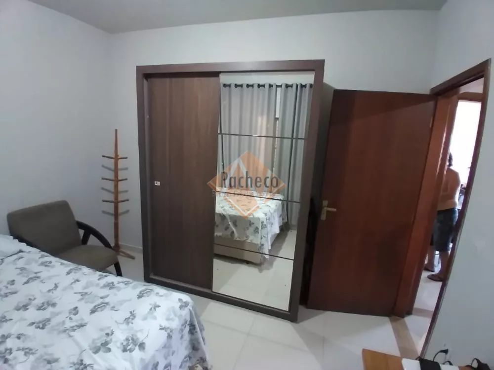 Casa à venda com 6 quartos, 155m² - Foto 3