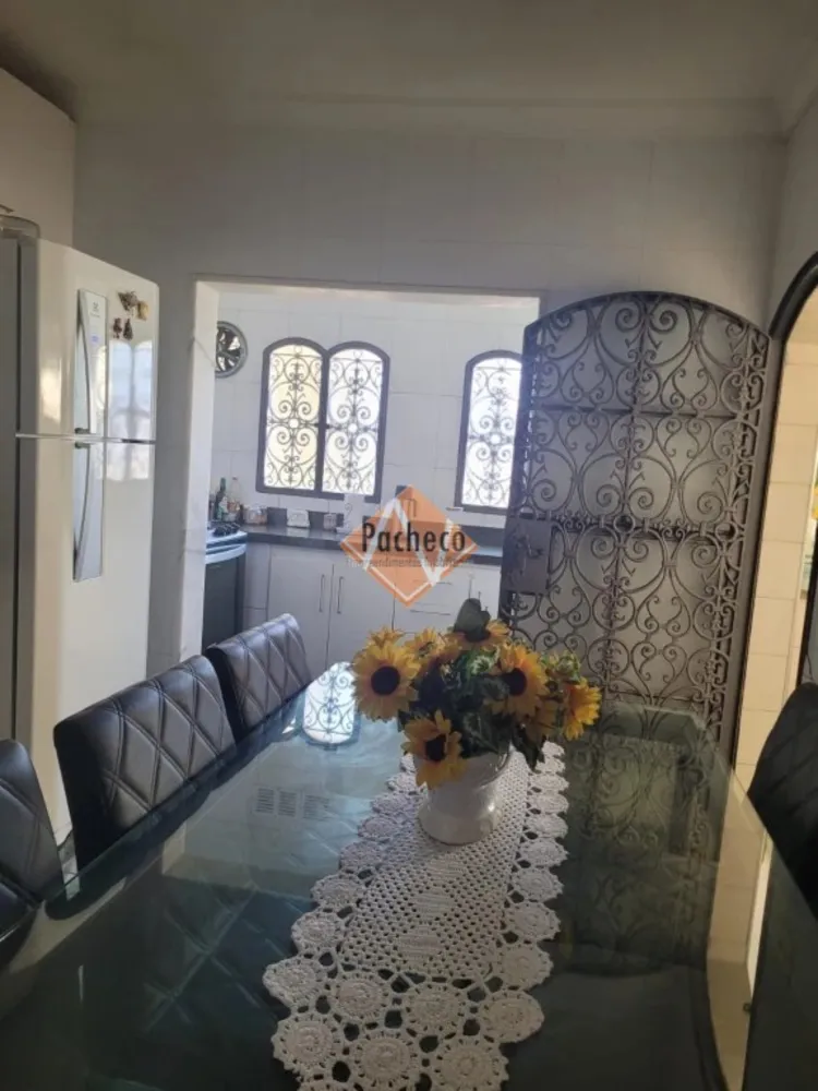 Casa, 5 quartos, 270 m² - Foto 2