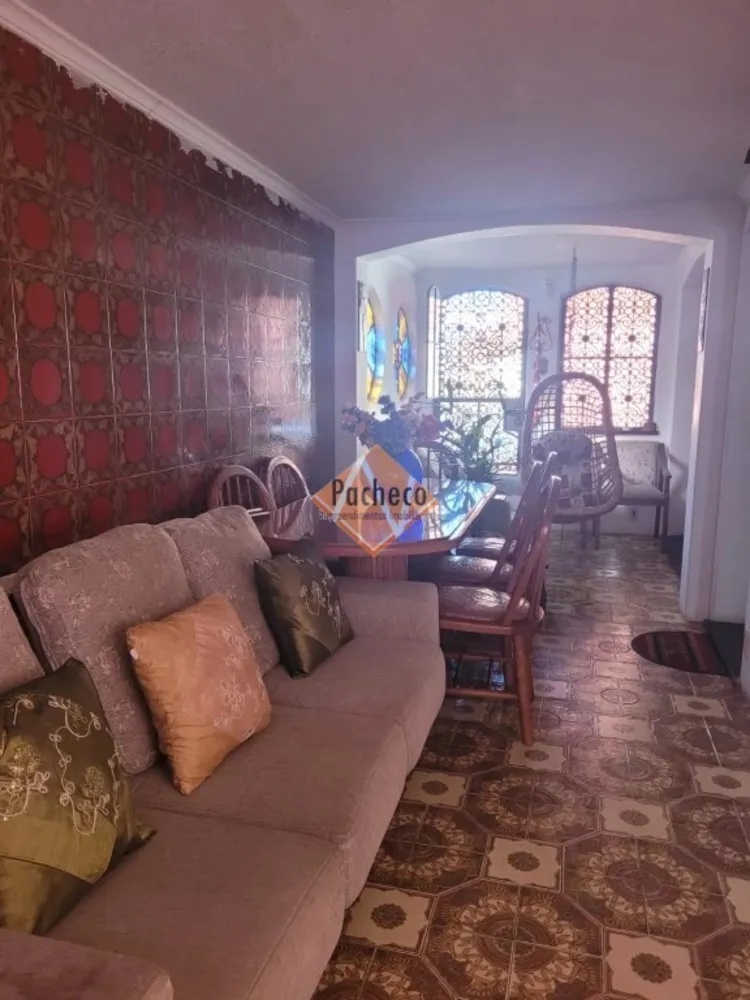 Casa, 5 quartos, 270 m² - Foto 1