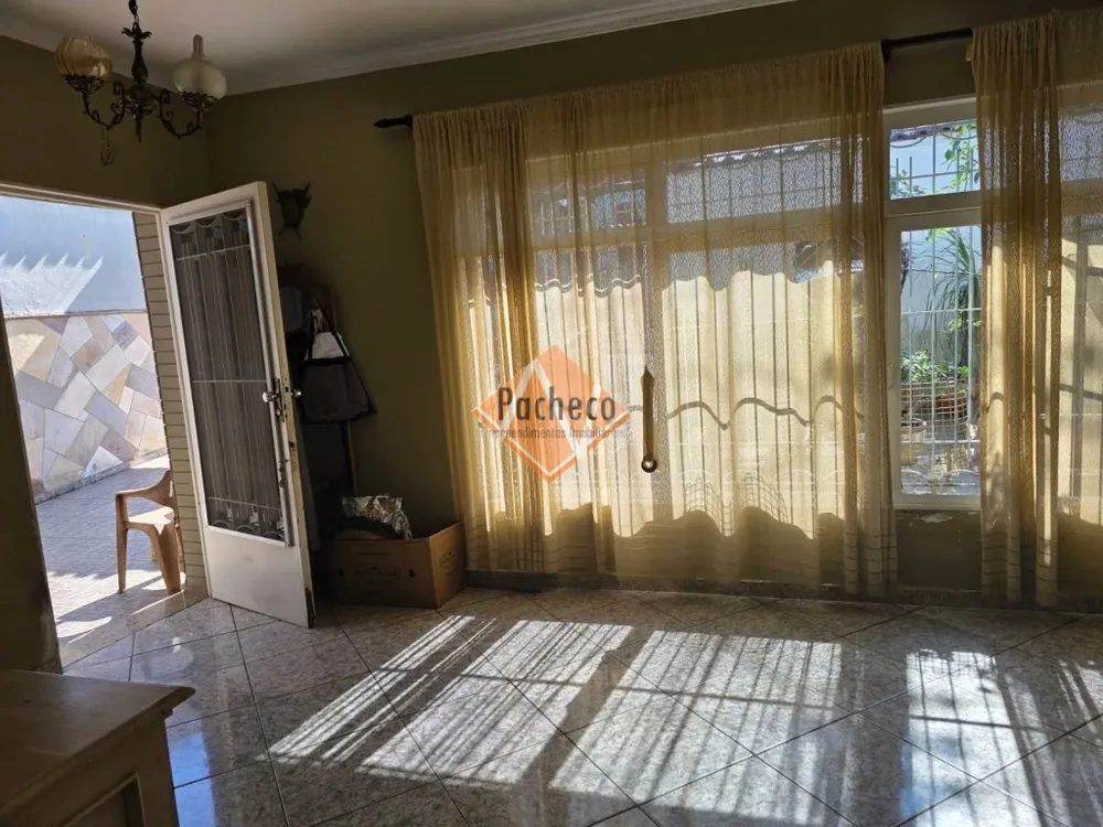 Casa, 4 quartos, 234 m² - Foto 1
