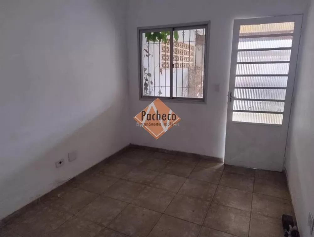 Casa à venda com 2 quartos, 70m² - Foto 1