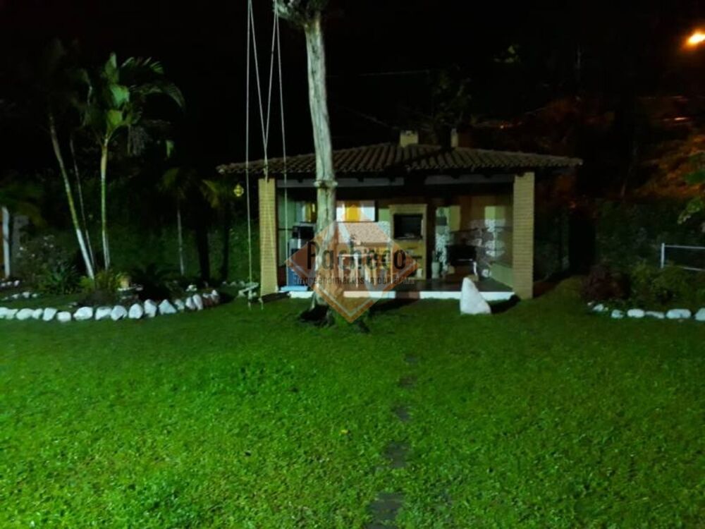 Chácara, 3 quartos, 2400 m² - Foto 4