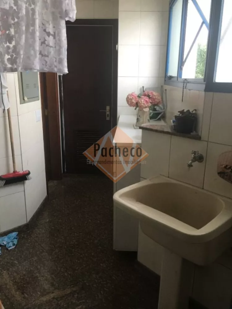 Apartamento à venda com 4 quartos, 180m² - Foto 5