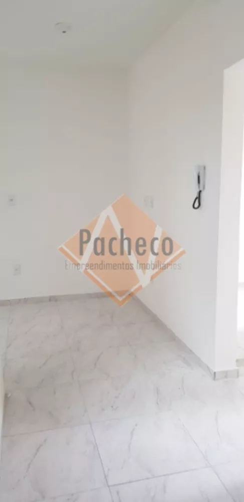 Apartamento à venda com 2 quartos, 38m² - Foto 2