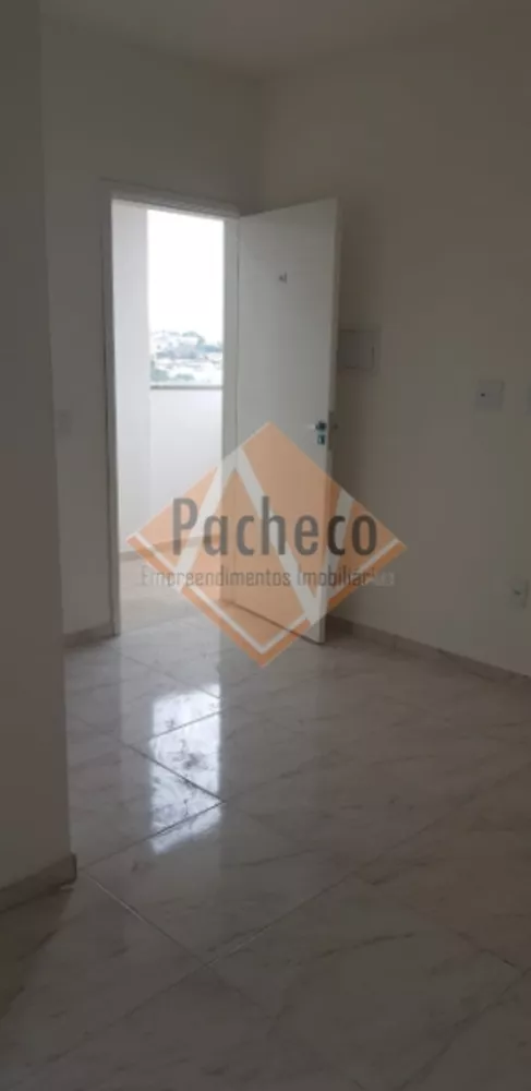 Apartamento à venda com 2 quartos, 38m² - Foto 4