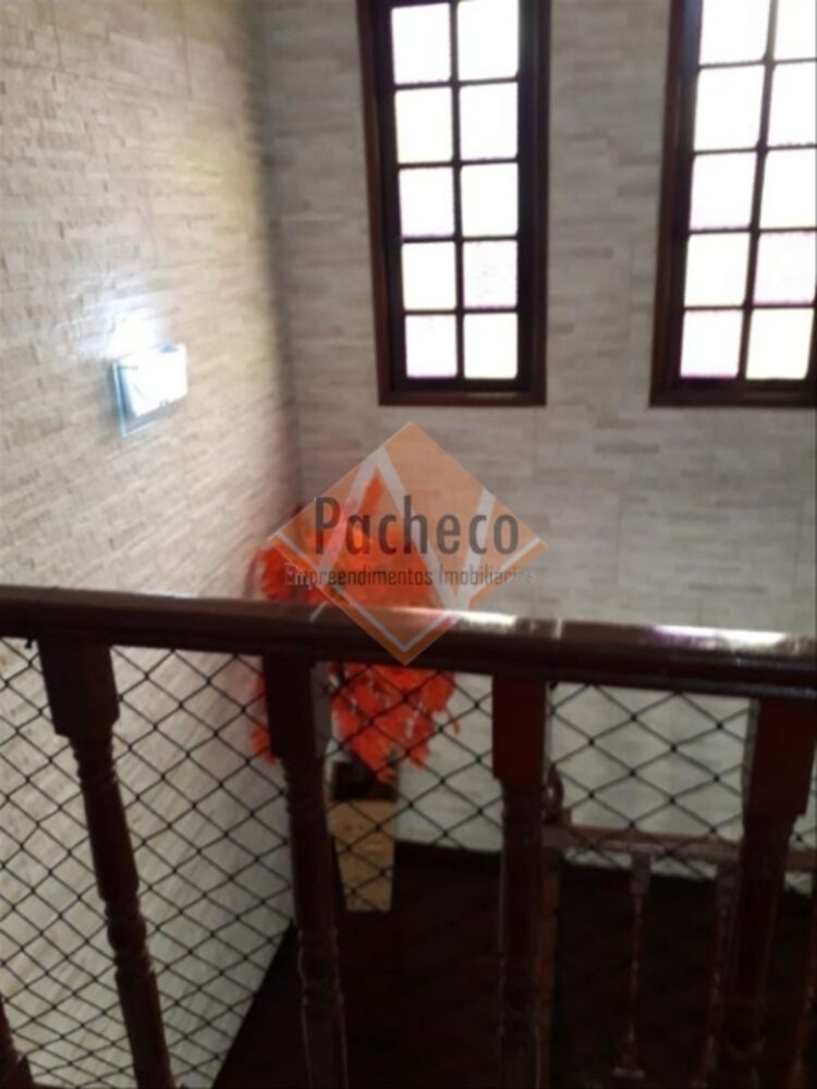 Sobrado à venda com 4 quartos, 283m² - Foto 2