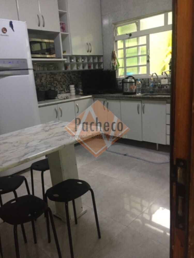 Sobrado, 3 quartos, 227 m² - Foto 4
