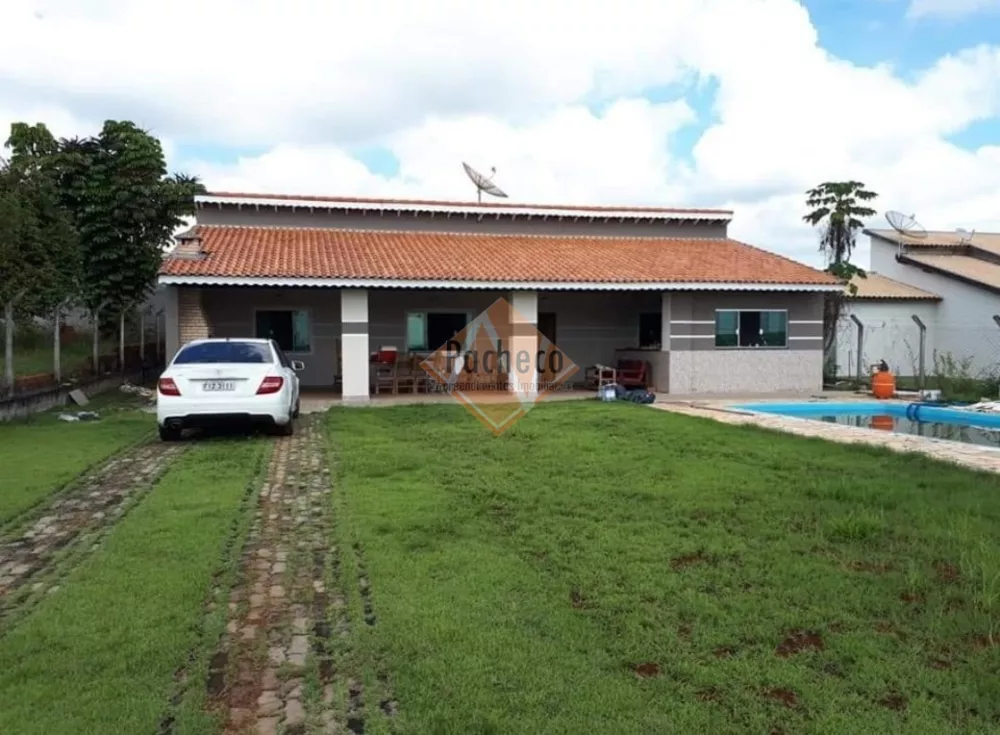 Casa de Condomínio à venda com 2 quartos, 240m² - Foto 1