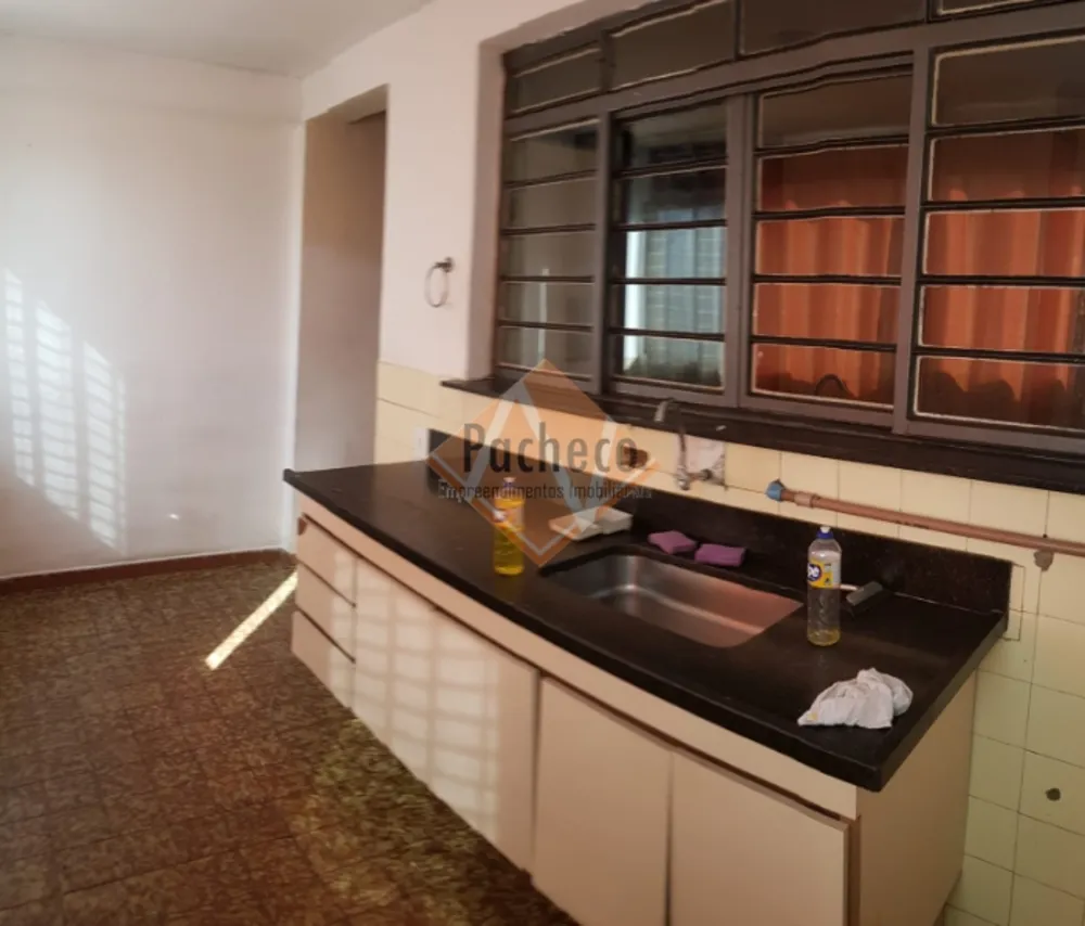 Casa, 5 quartos, 236 m² - Foto 3