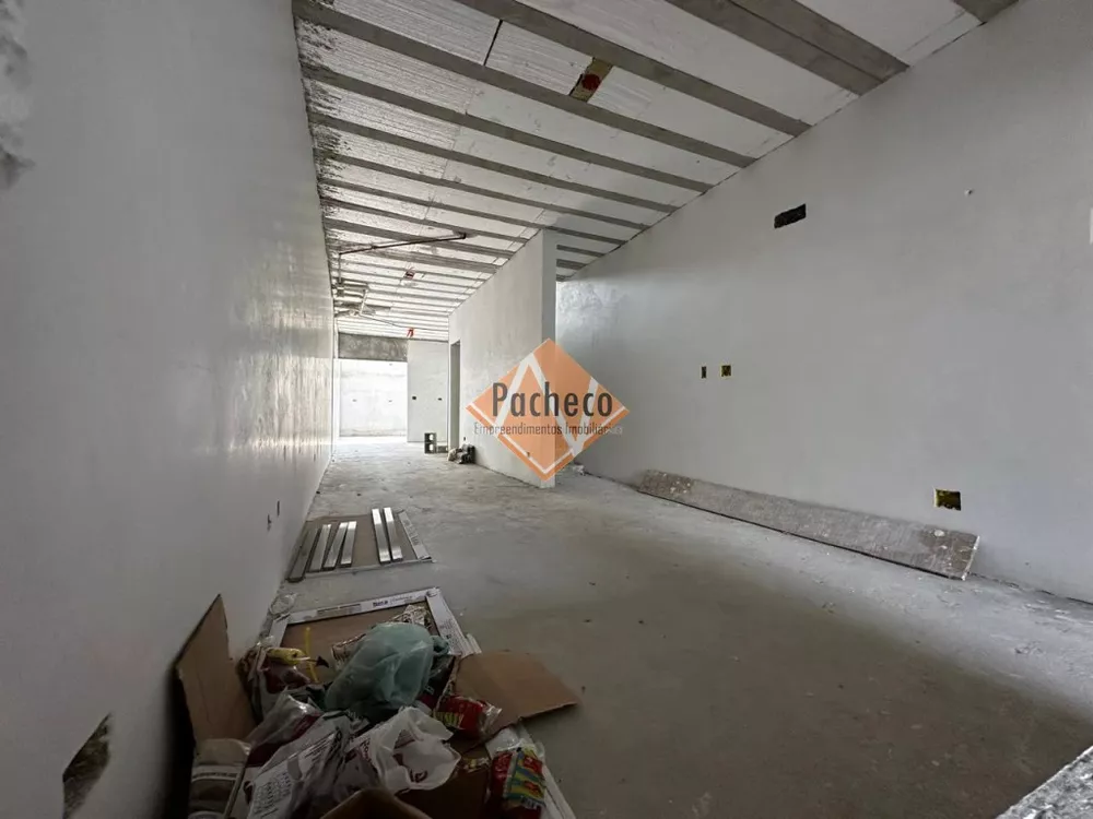 Sobrado à venda com 3 quartos, 118m² - Foto 1