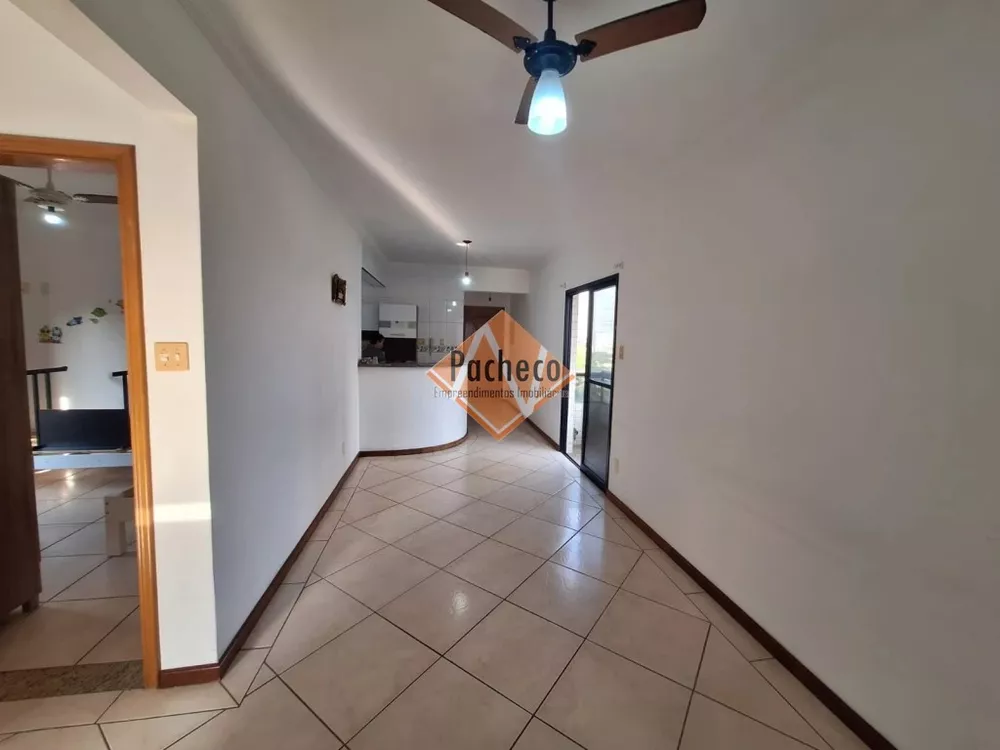 Apartamento à venda com 2 quartos, 66m² - Foto 2