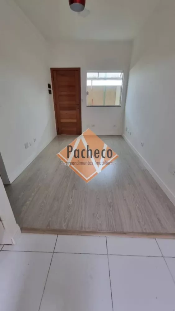 Apartamento à venda com 2 quartos, 43m² - Foto 2