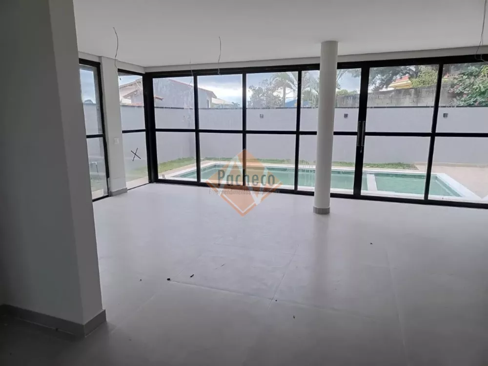 Casa de Condomínio à venda com 3 quartos, 273m² - Foto 1