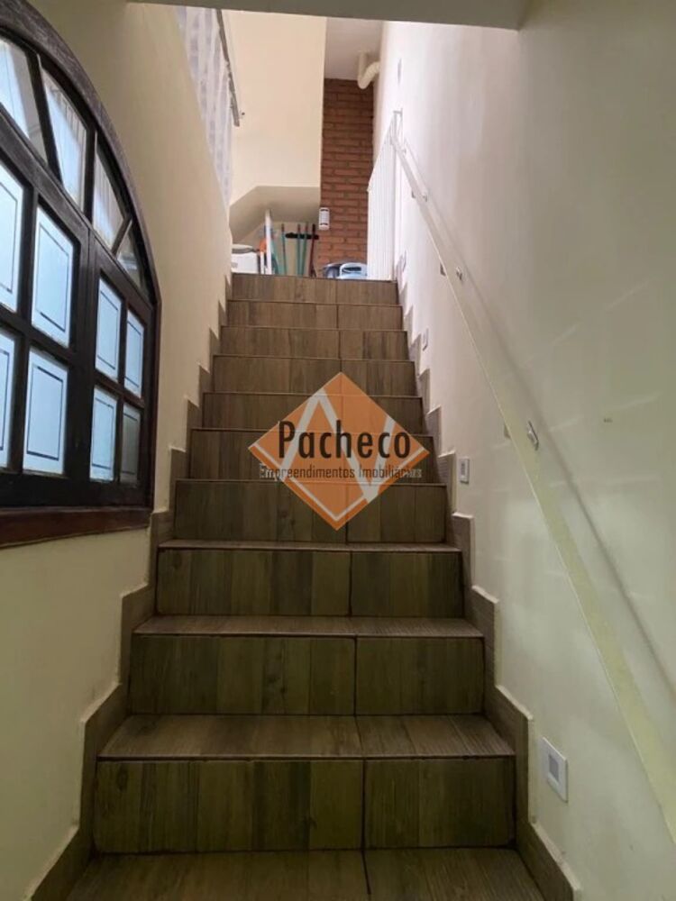 Sobrado, 3 quartos, 286 m² - Foto 2