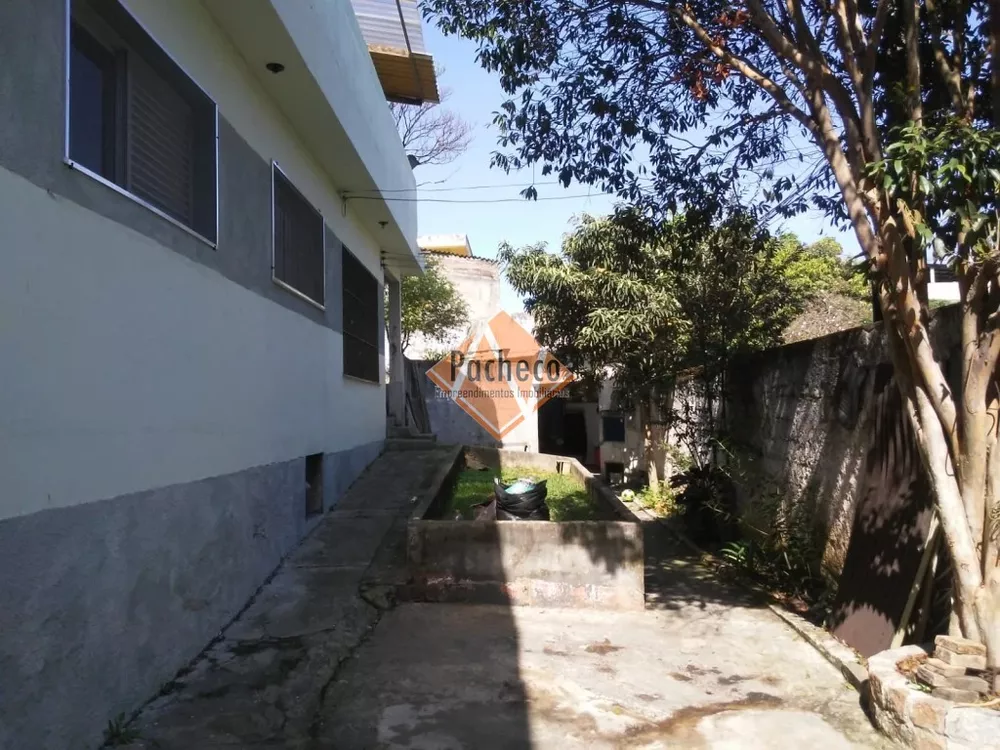 Casa à venda com 2 quartos, 150m² - Foto 3