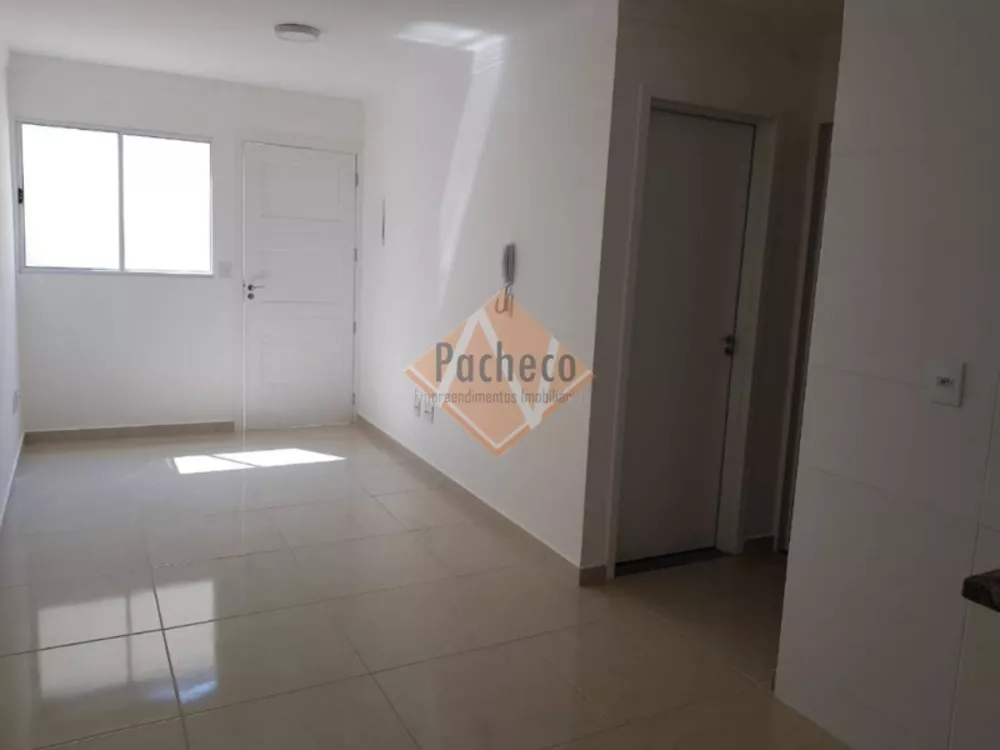 Apartamento à venda com 2 quartos, 40m² - Foto 3