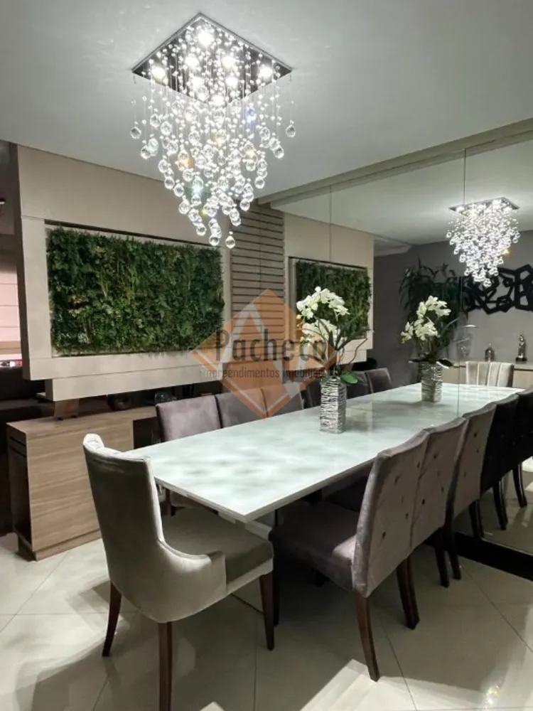 Sobrado, 3 quartos, 240 m² - Foto 1
