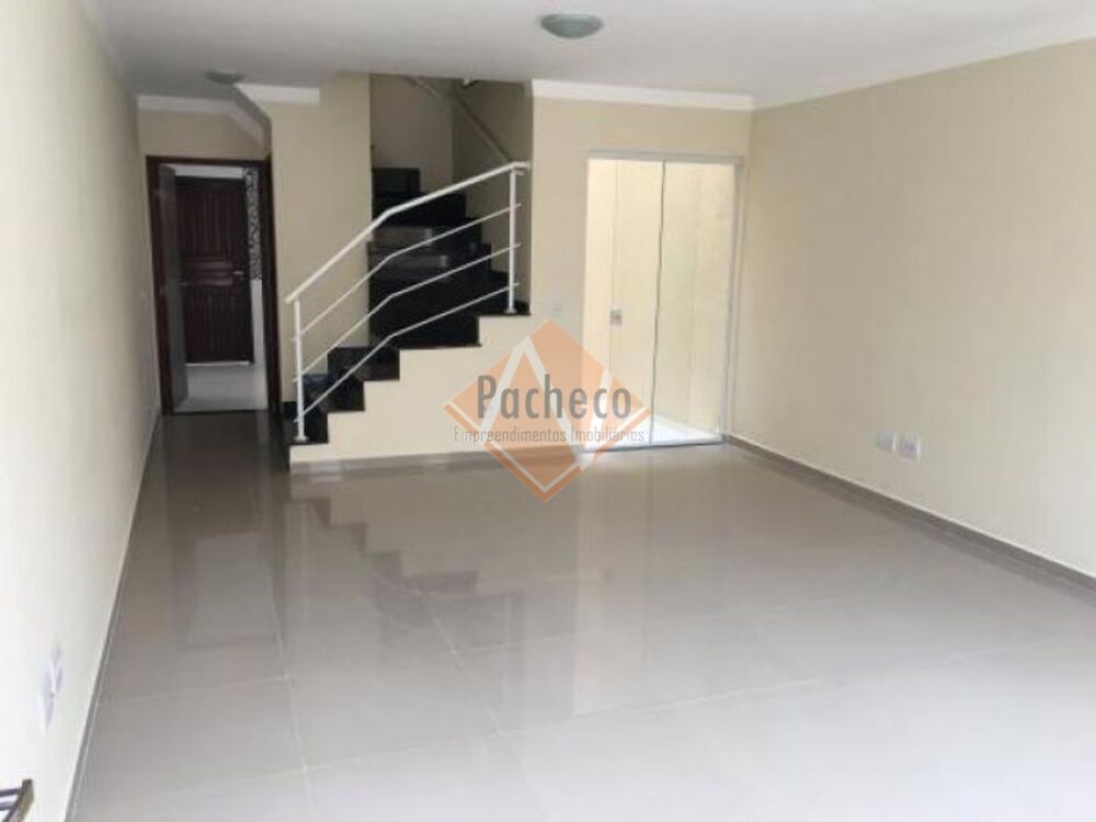 Sobrado à venda com 3 quartos, 100m² - Foto 1