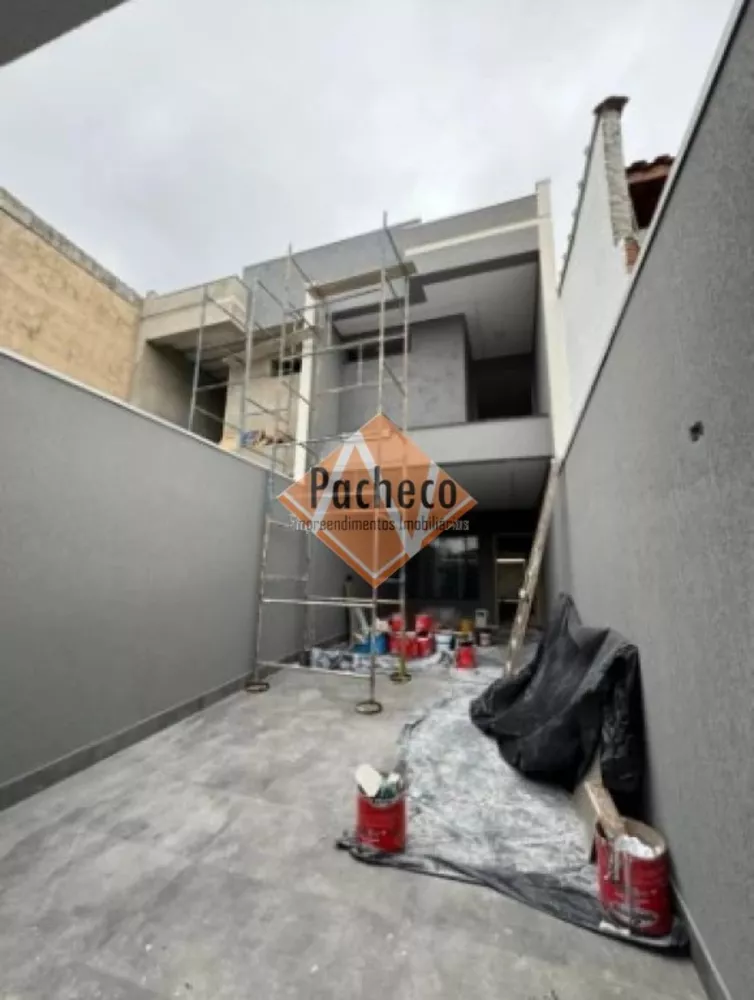 Sobrado à venda com 3 quartos, 170m² - Foto 1