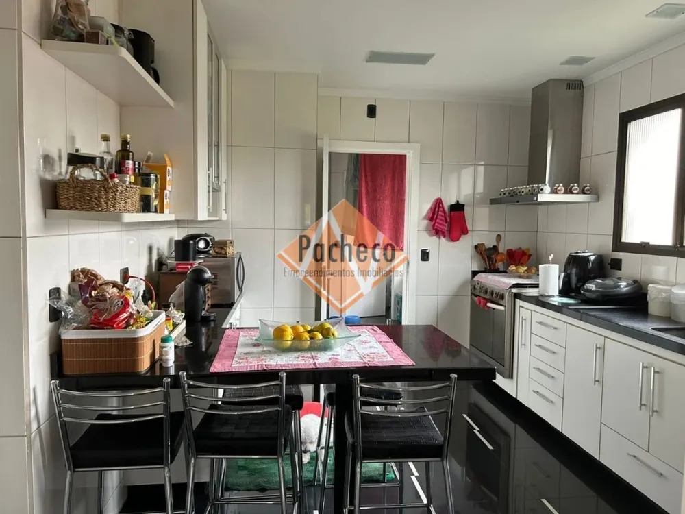 Apartamento, 3 quartos, 186 m² - Foto 2