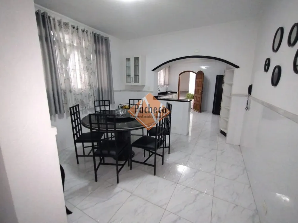 Sobrado, 3 quartos, 224 m² - Foto 1