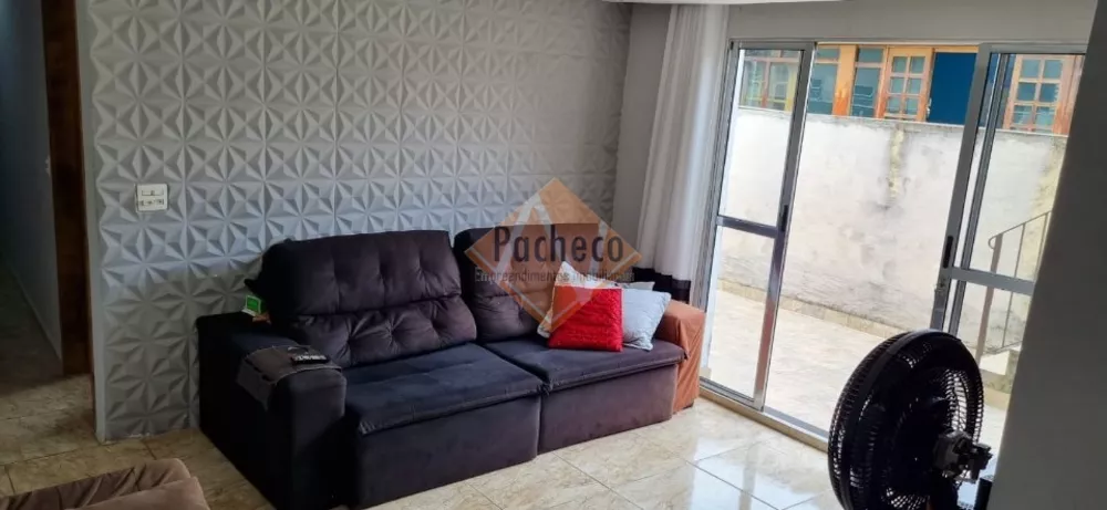 Casa à venda com 5 quartos, 300m² - Foto 1