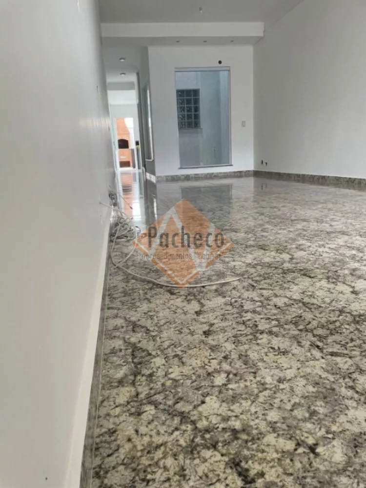 Sobrado à venda com 3 quartos, 162m² - Foto 2