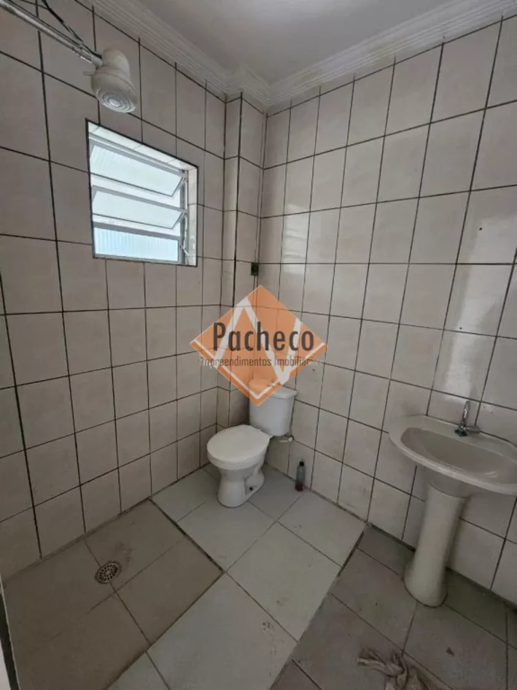 Casa à venda com 6 quartos, 400m² - Foto 7