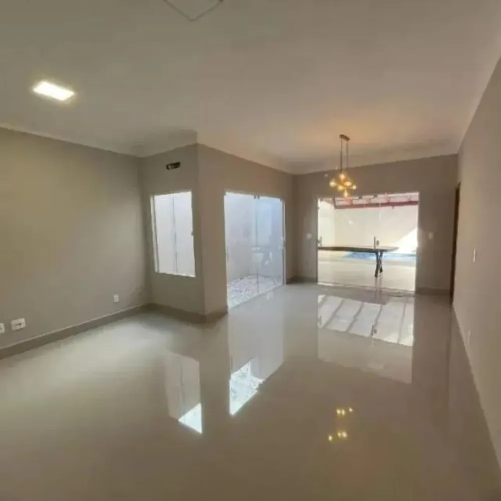 Casa, 3 quartos, 200 m² - Foto 1