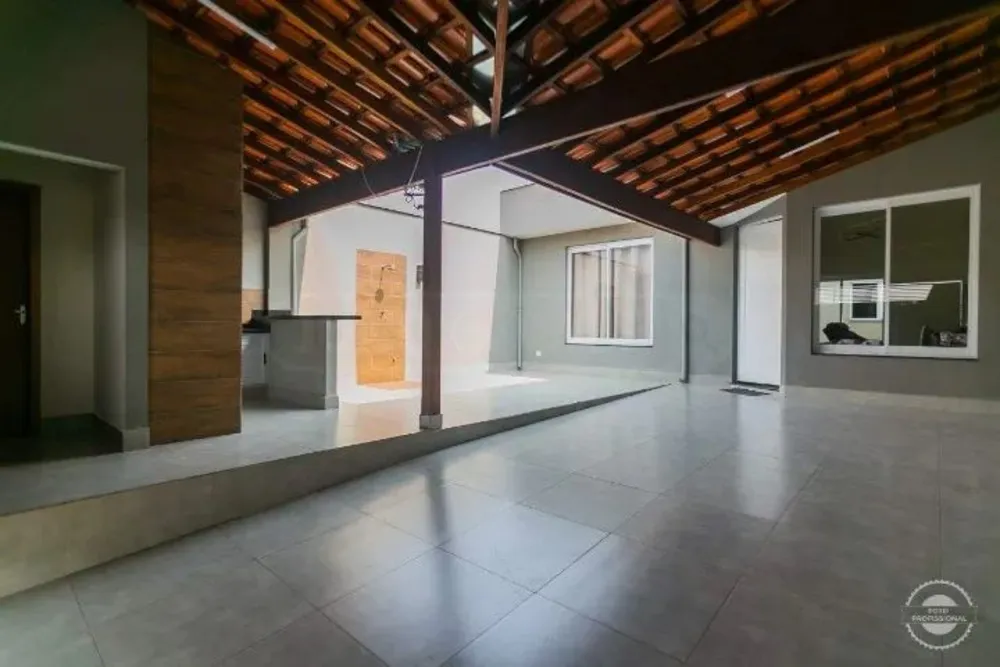 Casa, 3 quartos, 208 m² - Foto 1
