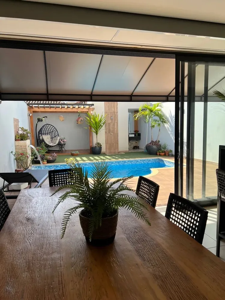 Casa, 3 quartos, 225 m² - Foto 2