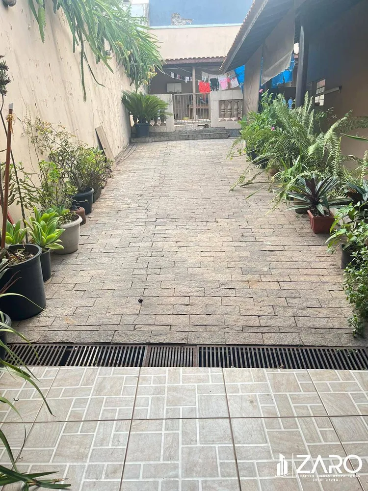 Sobrado, 4 quartos, 240 m² - Foto 2