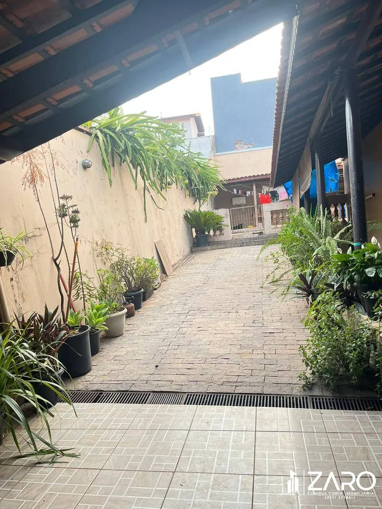 Sobrado, 4 quartos, 240 m² - Foto 1