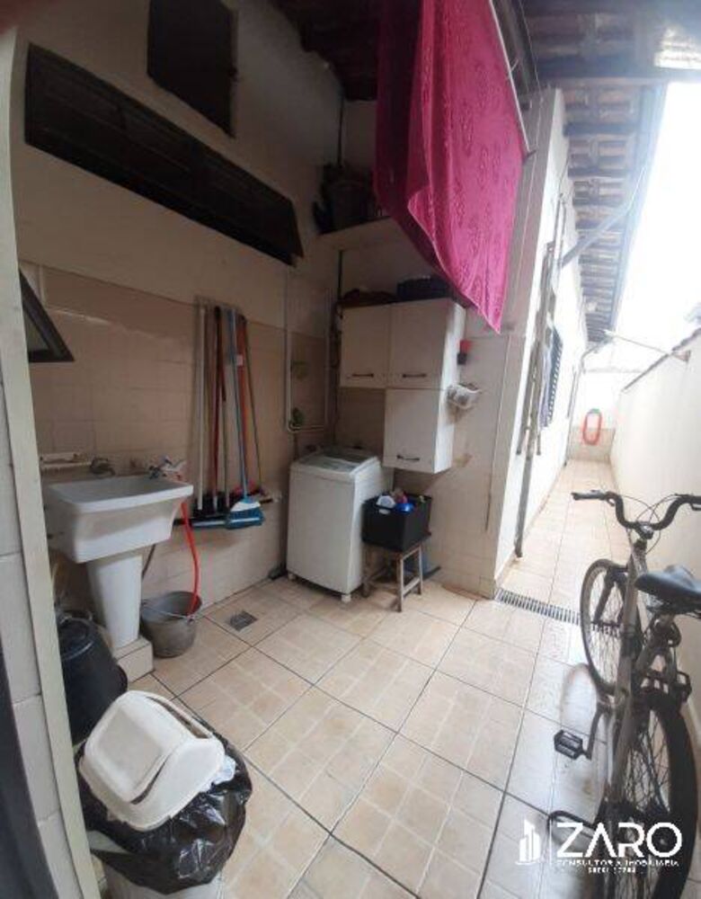 Casa à venda com 2 quartos, 131m² - Foto 7
