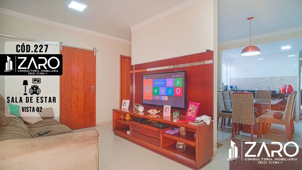 Casa à venda com 2 quartos, 160m² - Foto 2