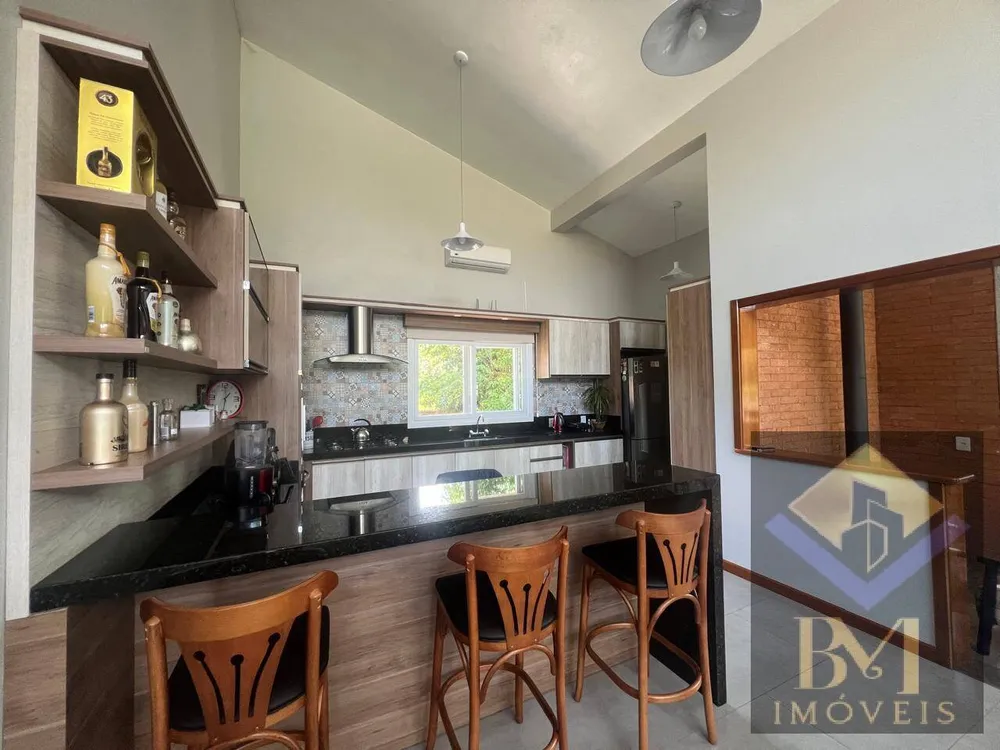 Casa, 3 quartos, 276 m² - Foto 2