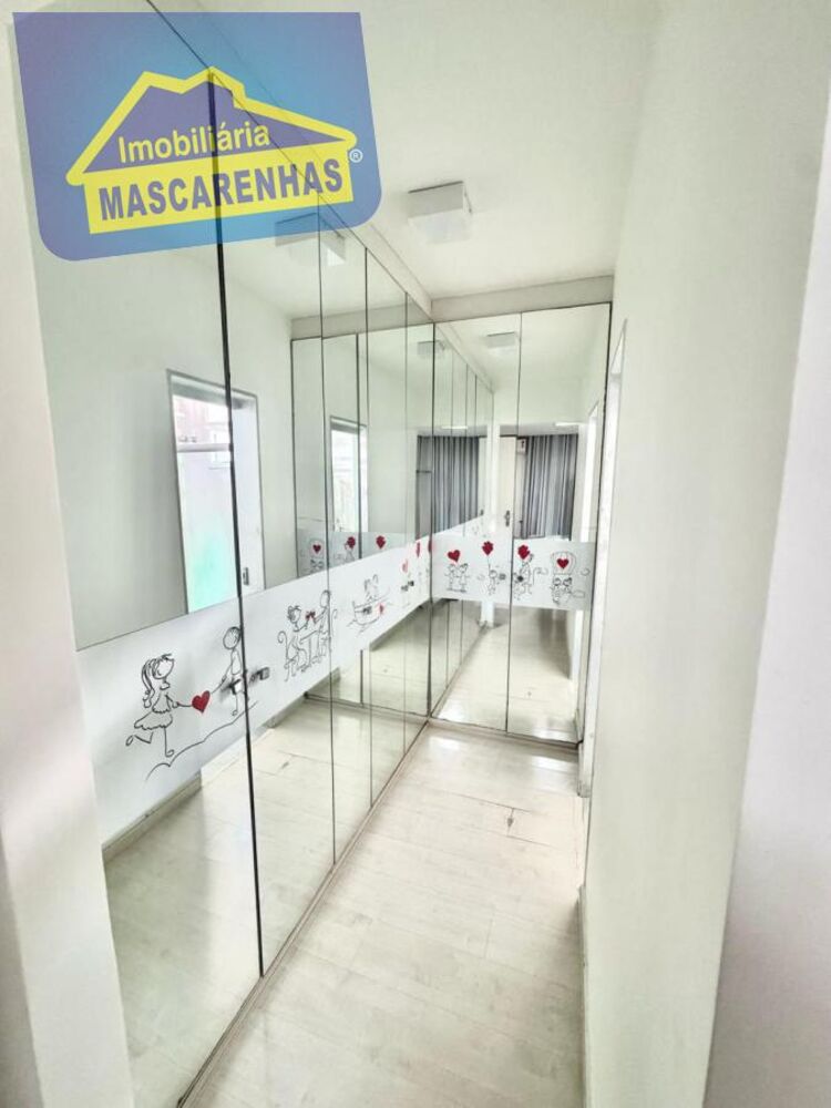 Casa de Condomínio para alugar, 250m² - Foto 4