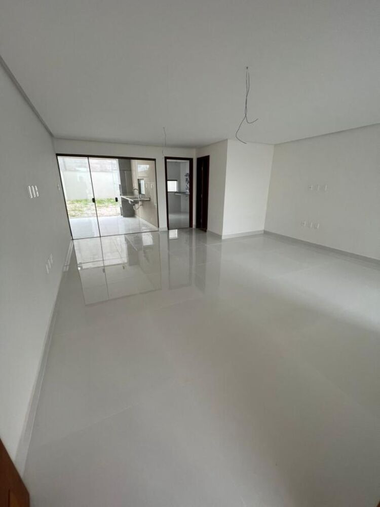Casa, 3 quartos, 172 m² - Foto 1