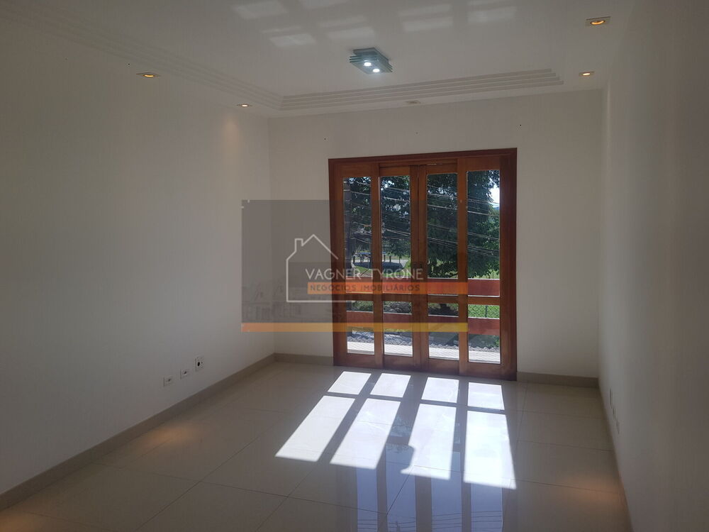 Casa, 3 quartos, 180 m² - Foto 1