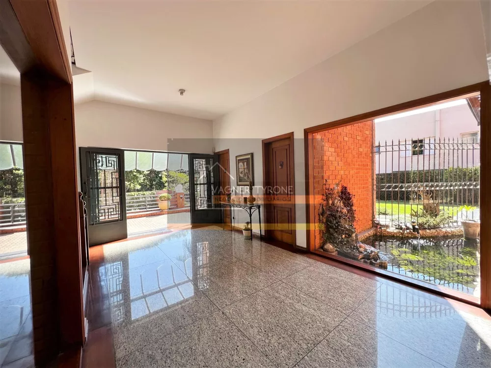 Casa à venda com 4 quartos, 636m² - Foto 2