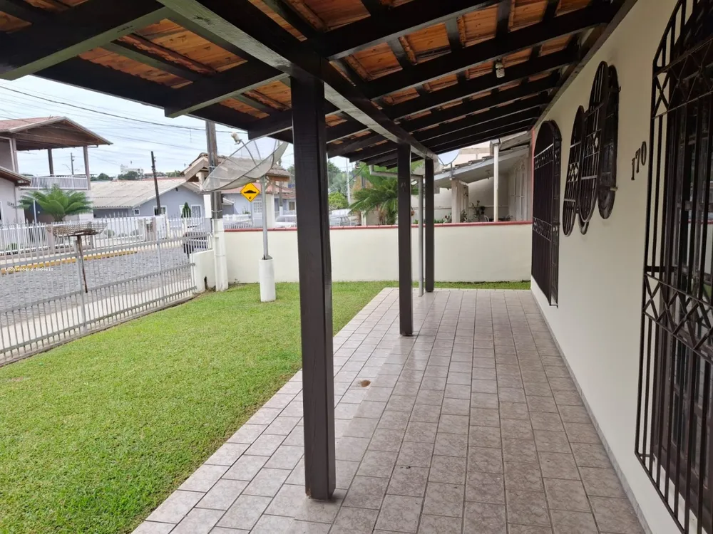 Casa, 3 quartos, 220 m² - Foto 3
