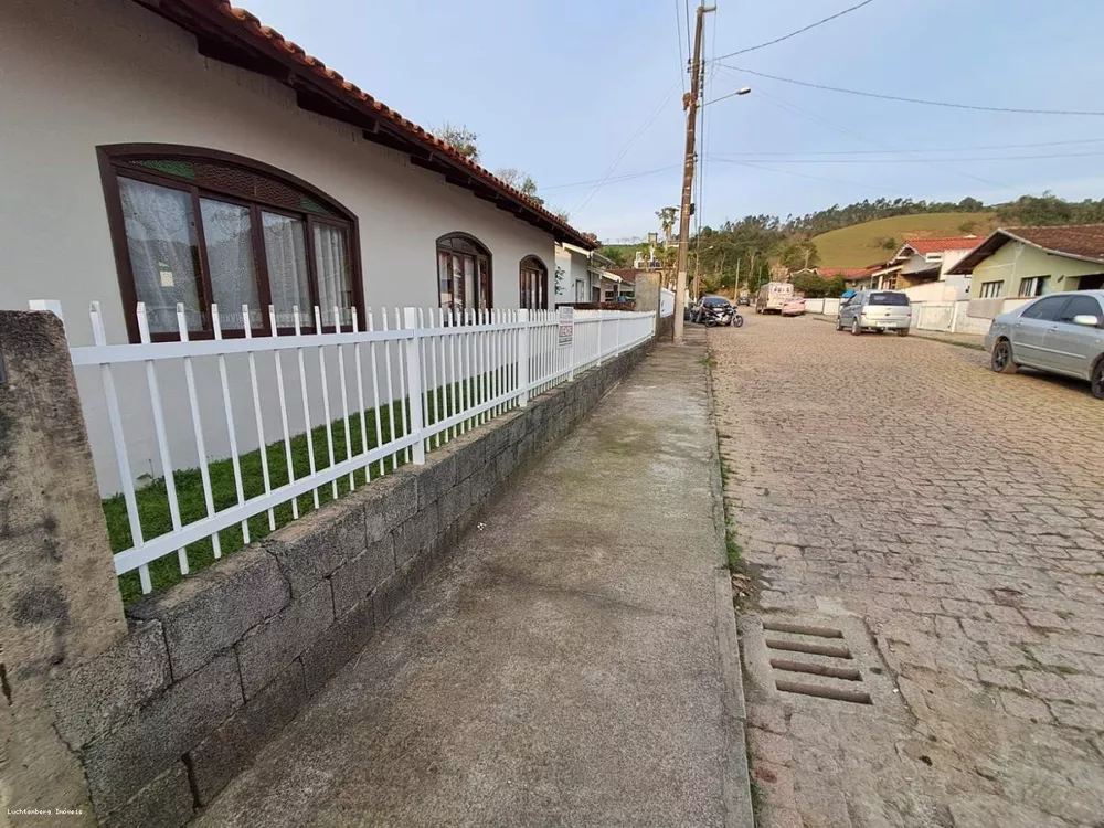 Casa, 3 quartos, 136 m² - Foto 2